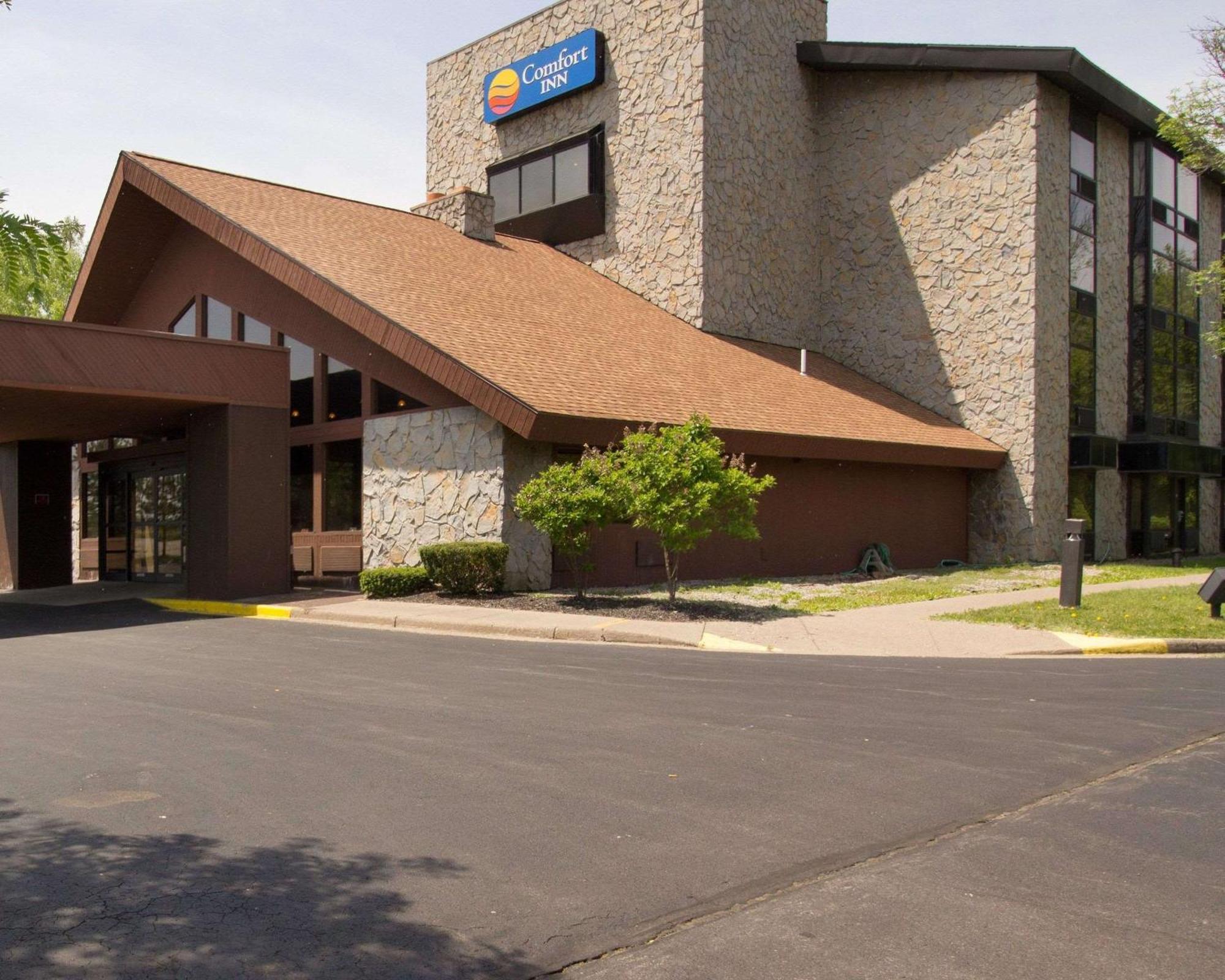 Comfort Inn & Suites Syracuse-Carrier Circle Восток Сиракьюс Экстерьер фото