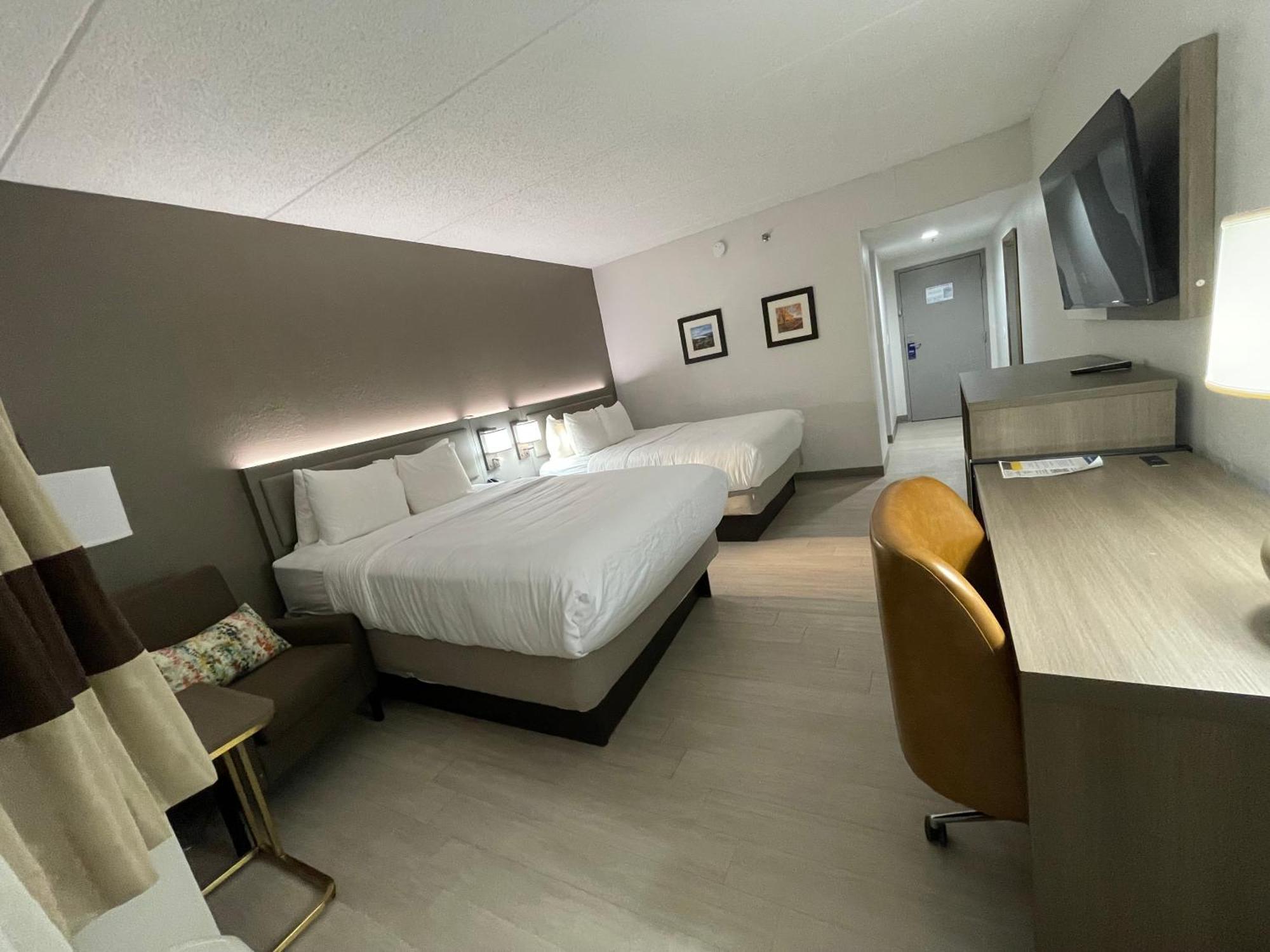 Comfort Inn & Suites Syracuse-Carrier Circle Восток Сиракьюс Экстерьер фото
